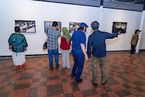 Au Loim Fain: Fotografi sebagai Kesaksian dan Gugatan Kemanusiaan